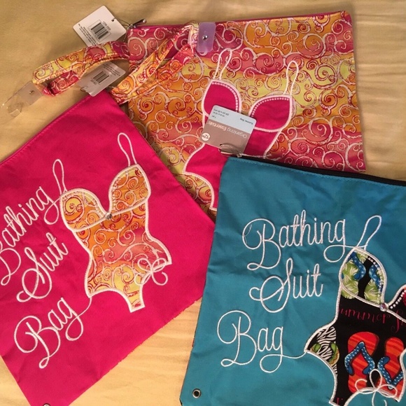 1 NEW Bathing Suit Swim Bikini Bag Organizing Essential 10x10 Waterproof Vinyl - Picture 1 of 7